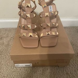 Capri Tan Steve Madden stilettos - 8.5